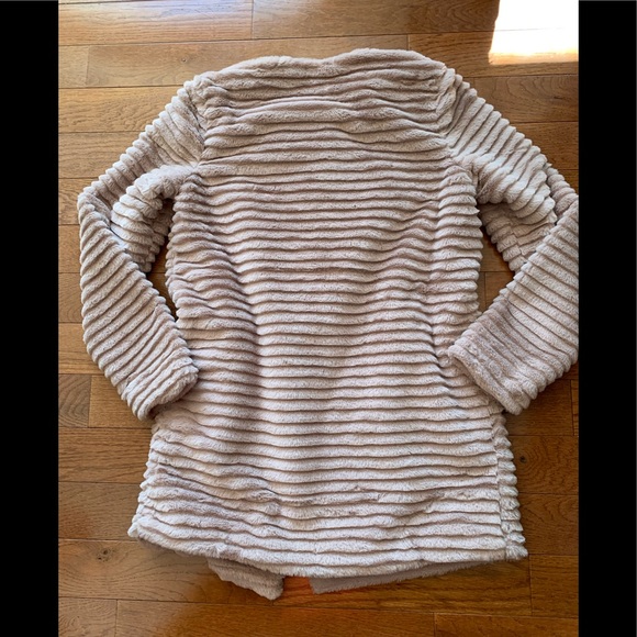 🎁BB Dakota Fab Moment Faux Fur Jacket/Coat🎁 - Picture 4 of 12